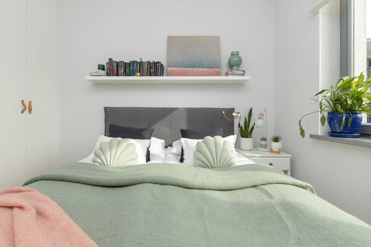 Cozy Apartment Gieysztora Wilanow By Noclegi Renters Βαρσοβία Εξωτερικό φωτογραφία